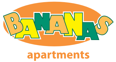 (c) Bananas-resort.com